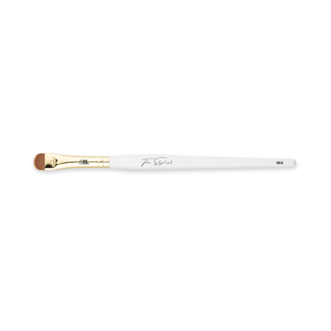 rounded flat synthetic bristles brow concealer brush stylist 103 close-up